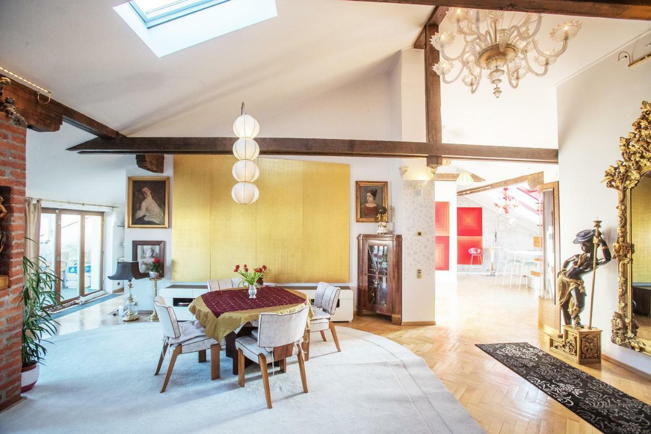 Unique Luxury Loft With Terrace In Old Town Apartment ปราก ภายนอก รูปภาพ