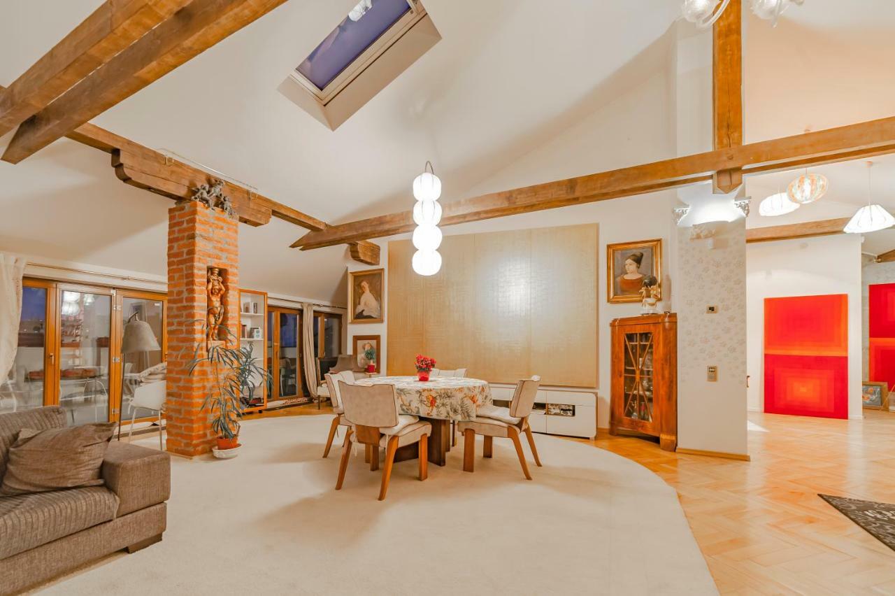 Unique Luxury Loft With Terrace In Old Town Apartment ปราก ภายนอก รูปภาพ