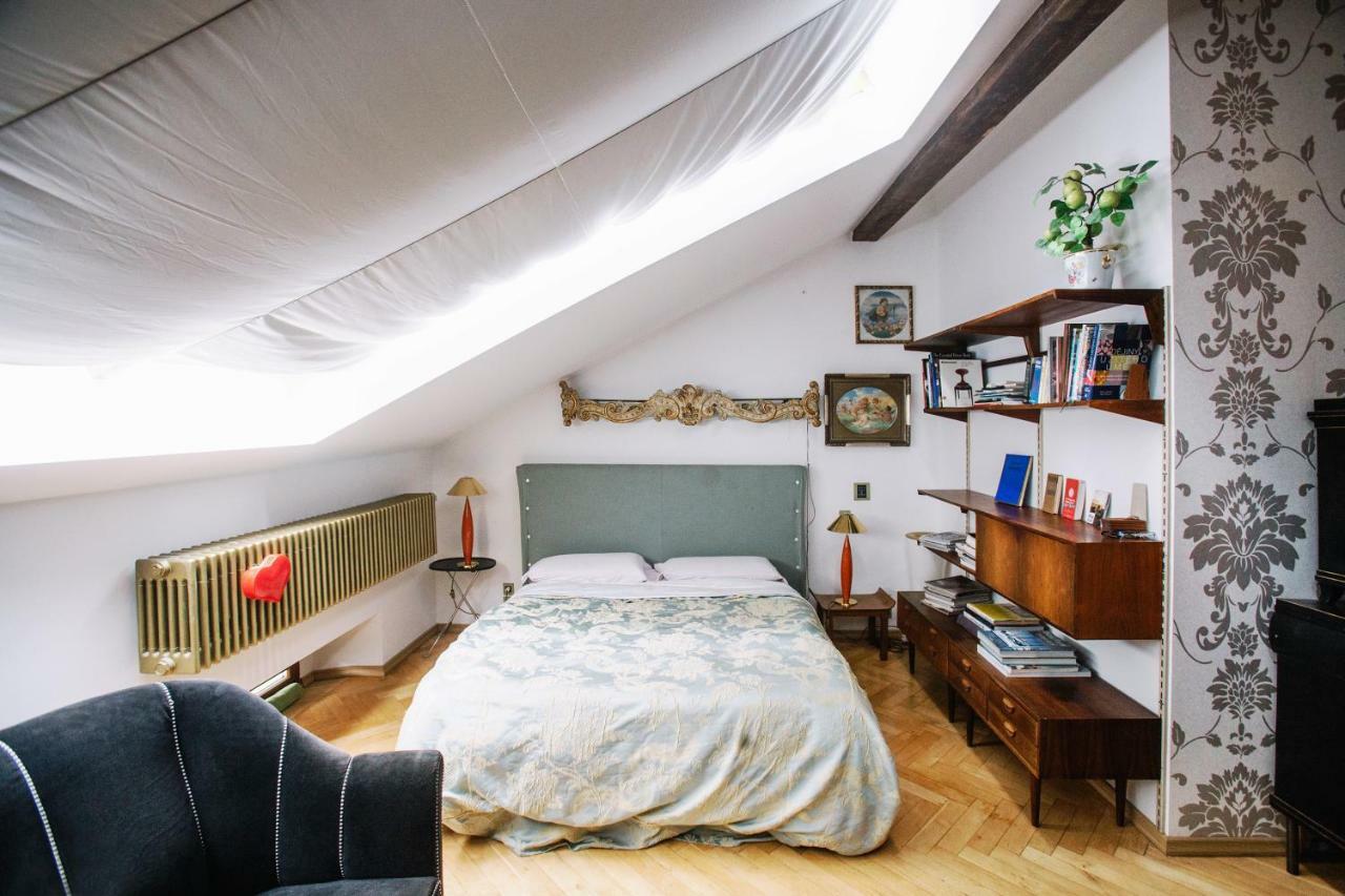 Unique Luxury Loft With Terrace In Old Town Apartment ปราก ภายนอก รูปภาพ